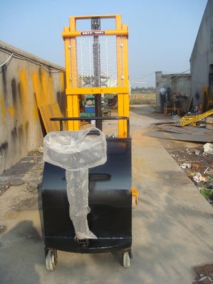 半電動堆高車 叉車_ 半電動堆高車 叉車圖片,型號,價格:9000.00元- 工廠店中國采購產品庫