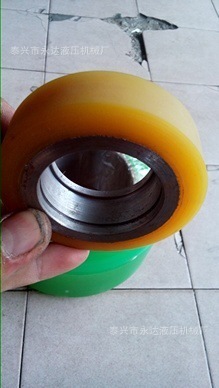 【銷往河南洛陽特規平衡輪 聚氨酯輪80X25 歡迎新老客戶選購!】價格,廠家,圖片,叉車屬具,泰興市永達液壓機械廠-