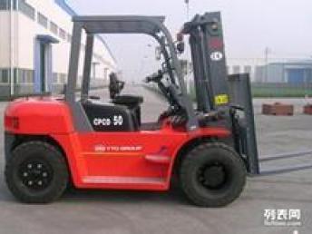 東城北新橋叉車板車出租公司 北京搬家與重型設備搬運的專業(yè)解決方案